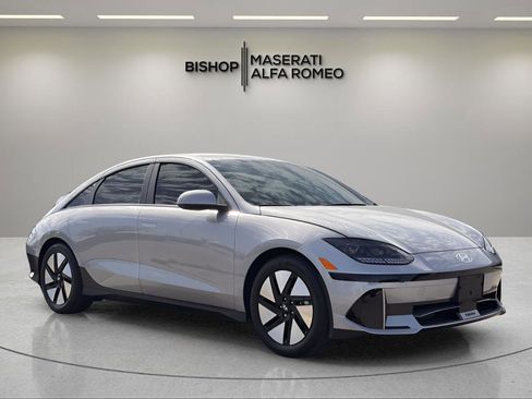 Used 2025 Hyundai Ioniq 6 SE image 2