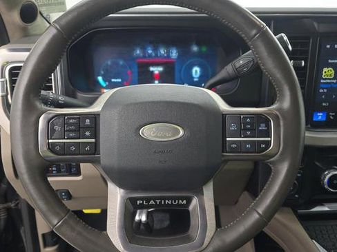Used 2025 Ford F450 Platinum w/ Platinum Plus Package image 7