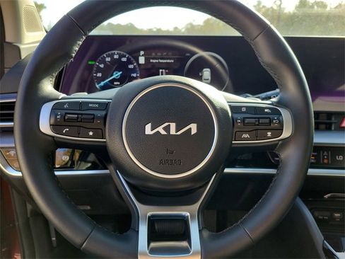 Used 2025 Kia Sportage SX Prestige image 19