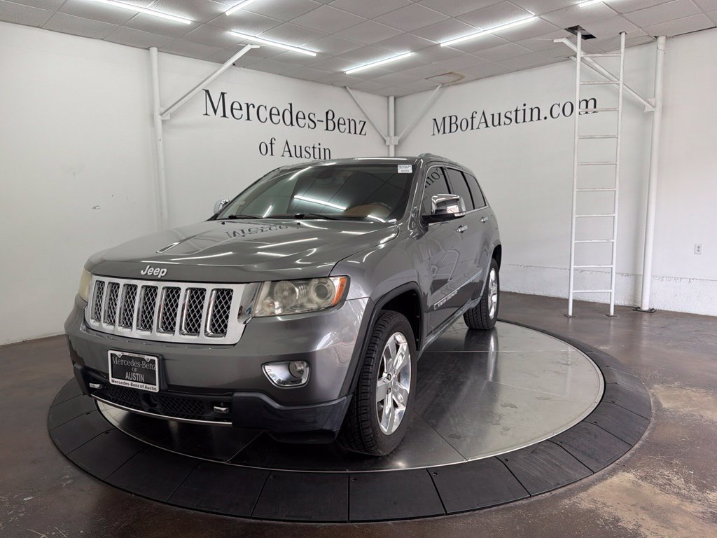 Used 2012 Jeep Grand Cherokee Overland Summit AWD/4WD image 3