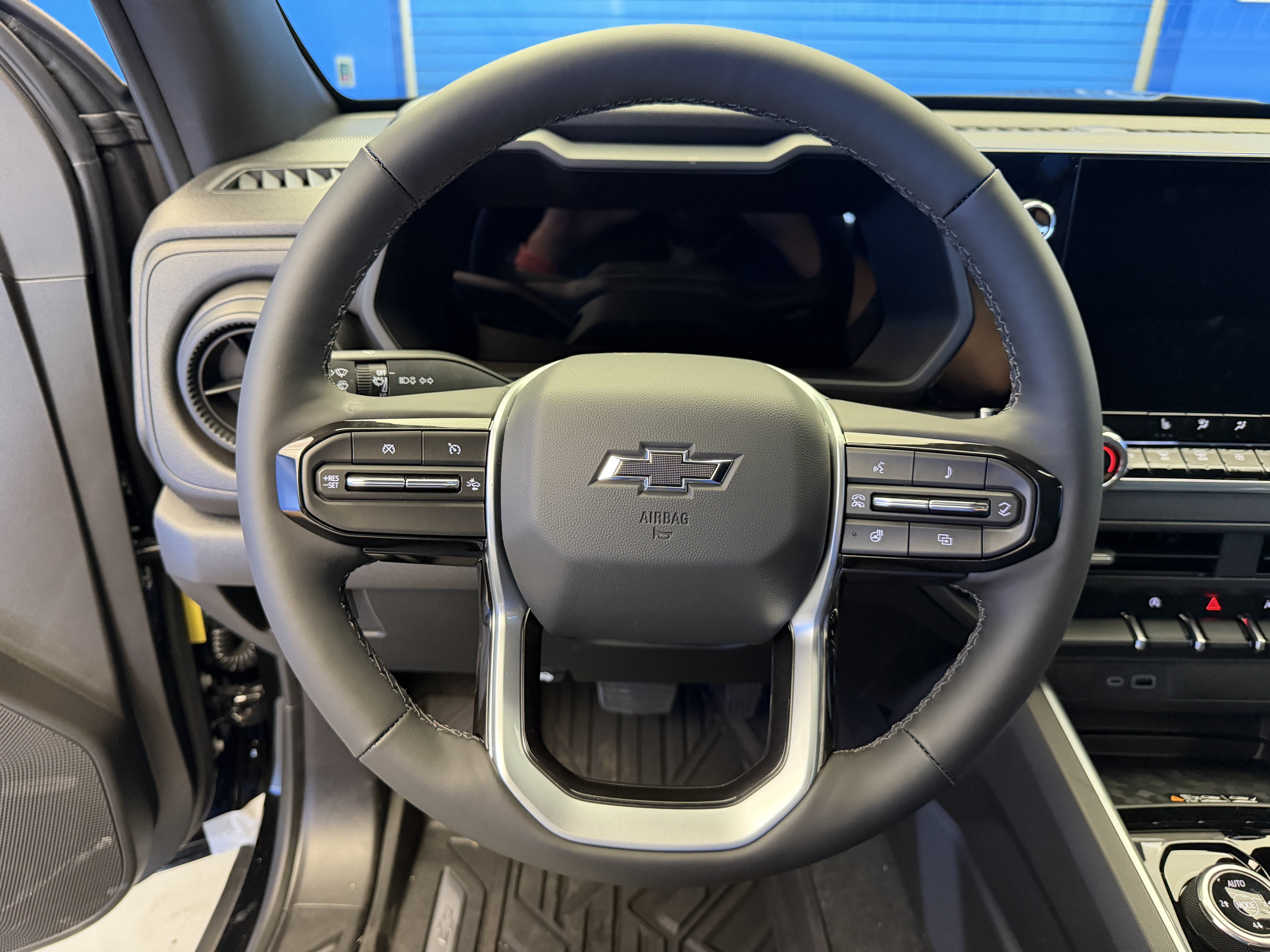 New 2026 Chevrolet Colorado Trail Boss AWD/4WD image 14