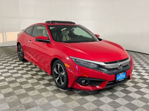 Used 2017 Honda Civic Touring image 17