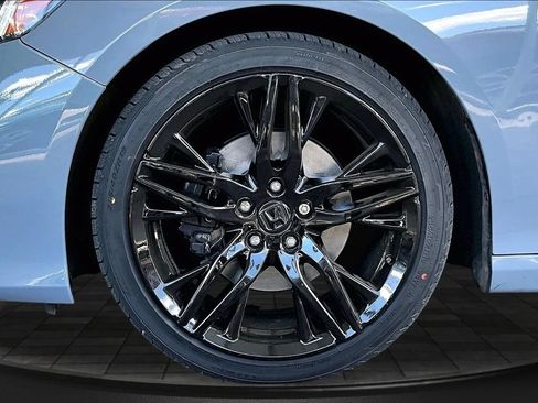 Used 2022 Honda Accord Touring image 31
