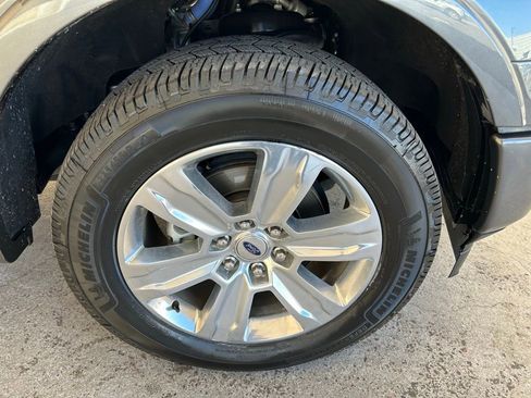 Used 2019 Ford F150 Platinum w/ Equipment Group 701A Luxury image 14