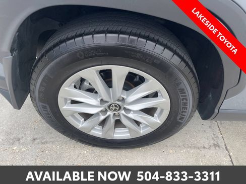 Certified 2023 Toyota Corolla Cross LE w/ Moonroof Package FWD image 12
