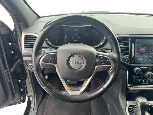 Used 2020 Jeep Grand Cherokee Altitude image 12