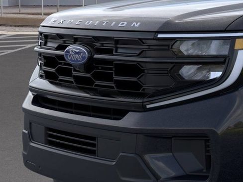 New 2026 Ford Expedition Active RWD image 17
