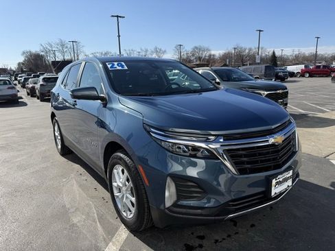 Used 2024 Chevrolet Equinox LT image 3
