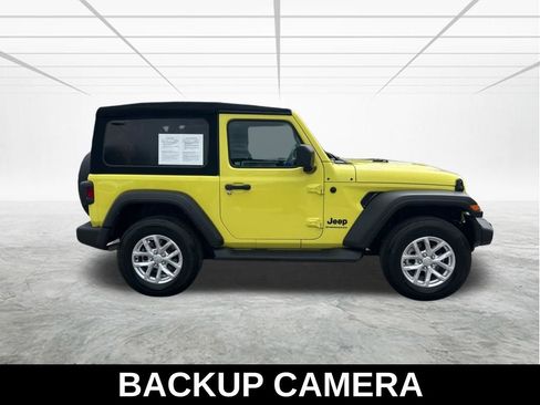 Used 2023 Jeep Wrangler Sport S image 4