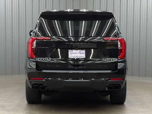 Used 2026 GMC Yukon Denali w/ Sun & Power Step Package AWD/4WD image 4