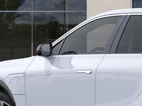 New 2026 Cadillac Lyriq Luxury image 24