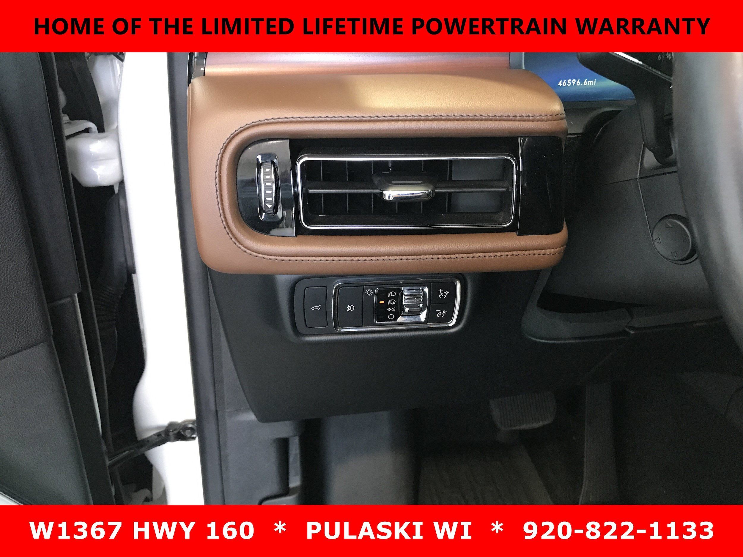Used 2022 Lincoln Aviator Reserve w/ Equipment Group 201A AWD/4WD image 16