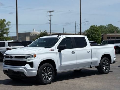 Used 2022 Chevrolet Silverado 1500 RST AWD/4WD image 29