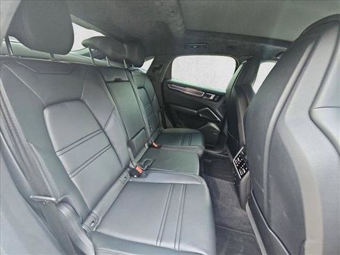 Used 2023 Porsche Cayenne GTS AWD/4WD image 16