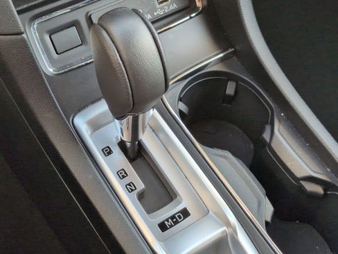 Used 2024 Subaru Ascent Premium w/ Convenience Package image 23