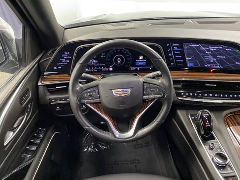 Used 2022 Cadillac Escalade ESV Luxury AWD/4WD image 27