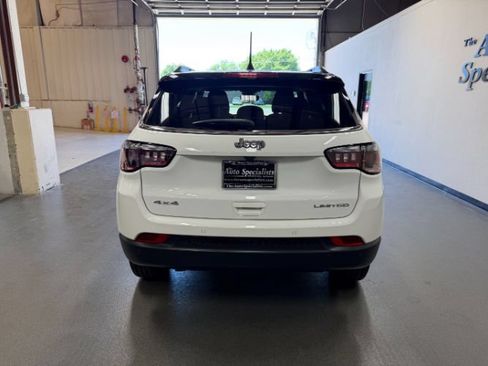 Used 2025 Jeep Compass Limited AWD/4WD image 4