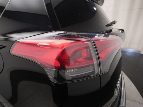 Used 2018 Toyota RAV4 Limited w/ Advanced Technology Package AWD/4WD image 33