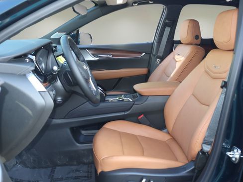 New 2026 Cadillac XT5 Premium Luxury w/ Driver Assist Package AWD/4WD image 11