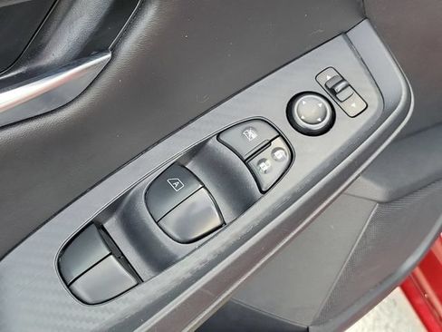 Used 2024 Nissan Sentra SV FWD image 20