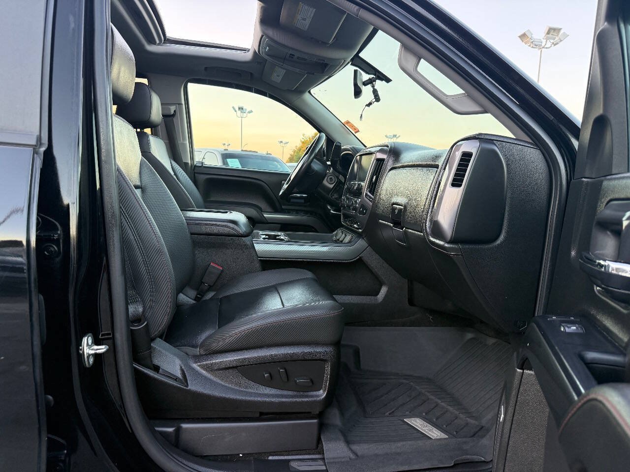 Used 2018 GMC Sierra 1500 SLT w/ All Terrain X Package AWD/4WD image 14