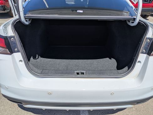 Used 2023 Nissan Versa S image 20