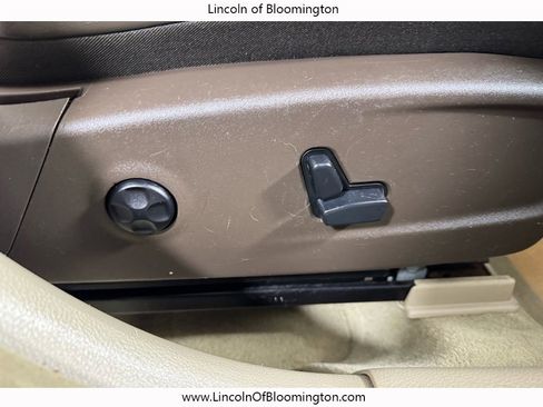 Used 2013 Chrysler 300 C Luxury Series w/ Harman Kardon Audio Group image 17