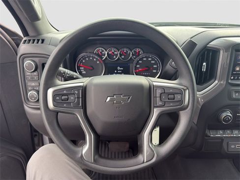 Used 2022 Chevrolet Silverado 1500 Custom Trail Boss w/ Safety Confidence Package image 10