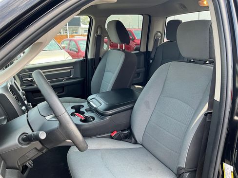 Used 2024 RAM 1500 Classic SLT AWD/4WD image 19