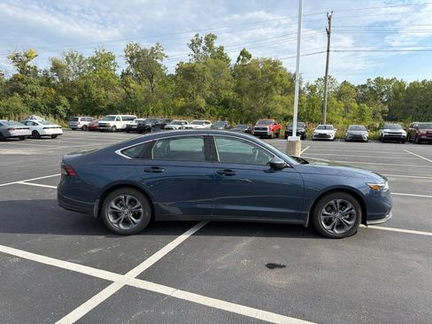 Used 2024 Honda Accord EX image 7