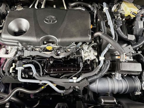 Used 2022 Toyota Highlander Bronze Edition FWD image 45