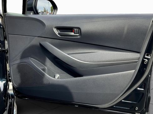 Used 2024 Toyota Corolla LE w/ LE Convenience Package image 21