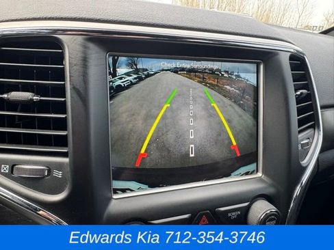 Used 2018 Jeep Grand Cherokee Altitude image 27