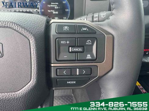 Used 2025 Toyota Land Cruiser image 19