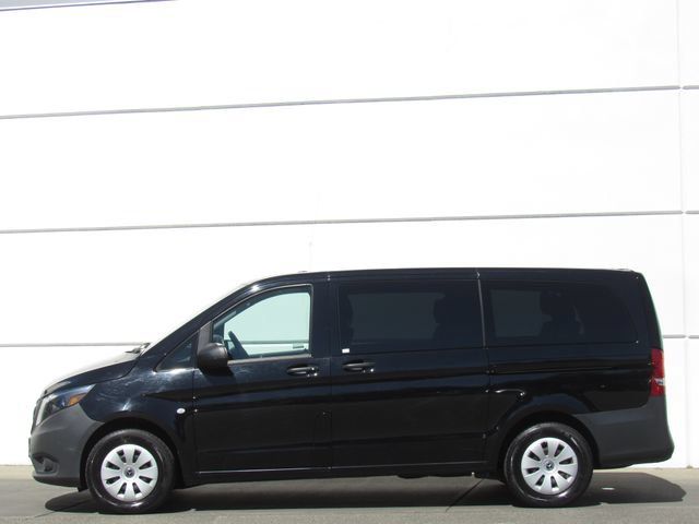 Used 2023 Mercedes-Benz Metris Passenger image 4