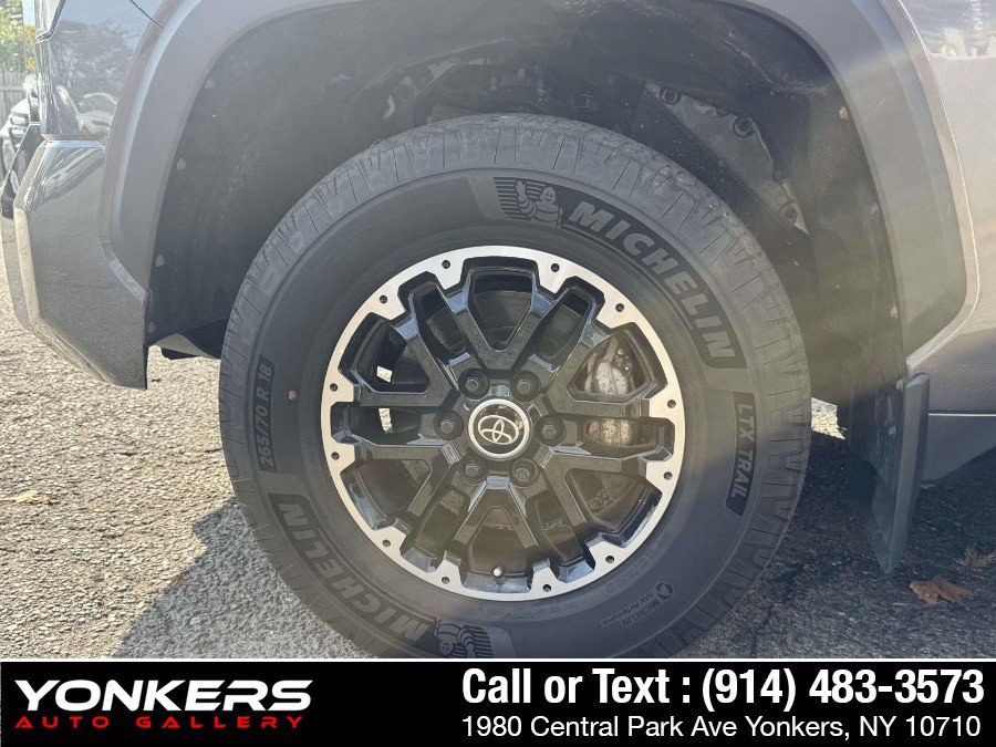 Used 2022 Toyota Tundra SR5 AWD/4WD image 6