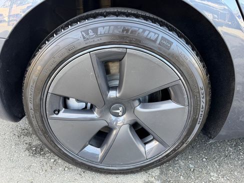 Used 2022 Tesla Model 3 Long Range image 47
