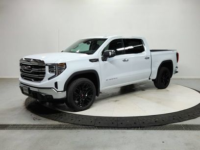 New 2026 GMC Sierra 1500 SLT w/ SLT Convenience Package