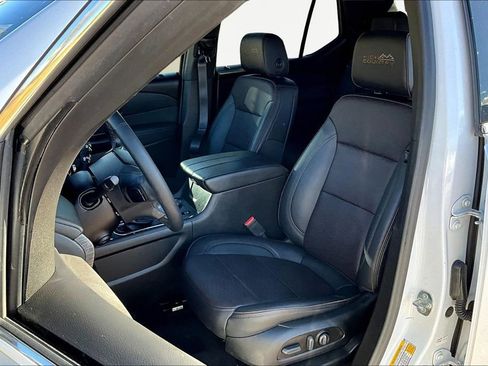 Used 2023 Chevrolet Traverse High Country w/ LPO, Floor Liner Package image 27