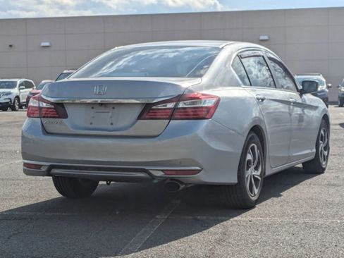 Used 2016 Honda Accord LX image 5