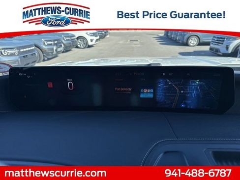 New 2025 Ford Expedition Platinum w/ Stealth Performance Package image 17