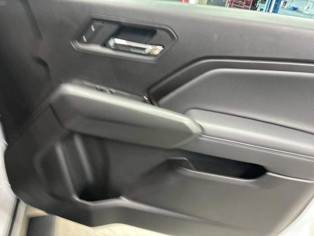 New 2026 GMC Canyon Elevation w/ Convenience Package AWD/4WD image 8
