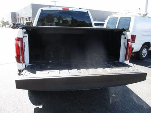 Used 2025 Ford F150 Lariat w/ Equipment Group 501A Mid image 4