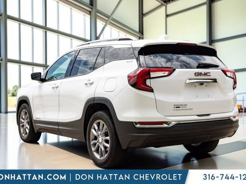 Used 2023 GMC Terrain SLT FWD image 21