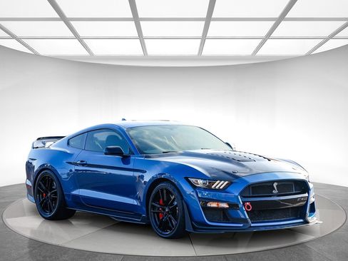 Used 2020 Ford Mustang Shelby GT500 w/ Technology Package image 5