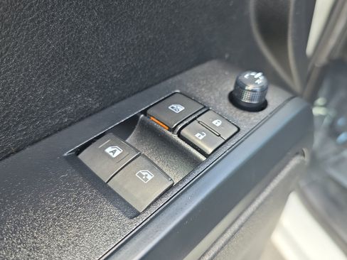 Used 2021 Toyota Tacoma SR AWD/4WD image 20