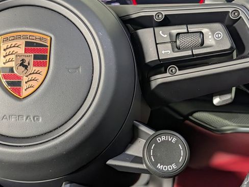 Certified 2026 Porsche Cayenne AWD/4WD image 42