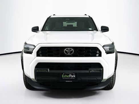 Used 2025 Toyota 4Runner TRD Off-Road image 2