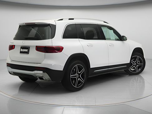 Certified 2026 Mercedes-Benz GLB 250 image 4