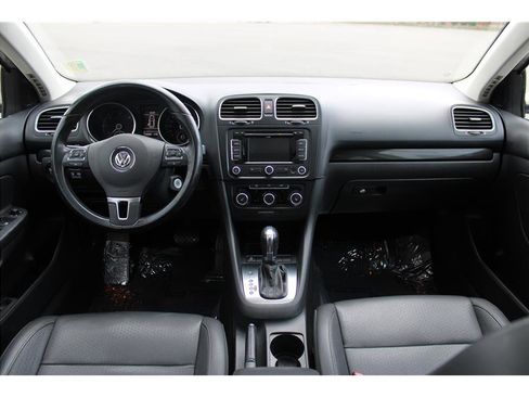 Used 2013 Volkswagen Jetta TDI image 10